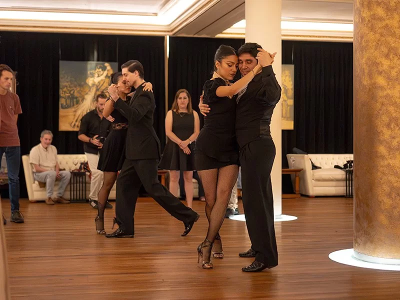 CLASE DE TANGO + COCKTAIL